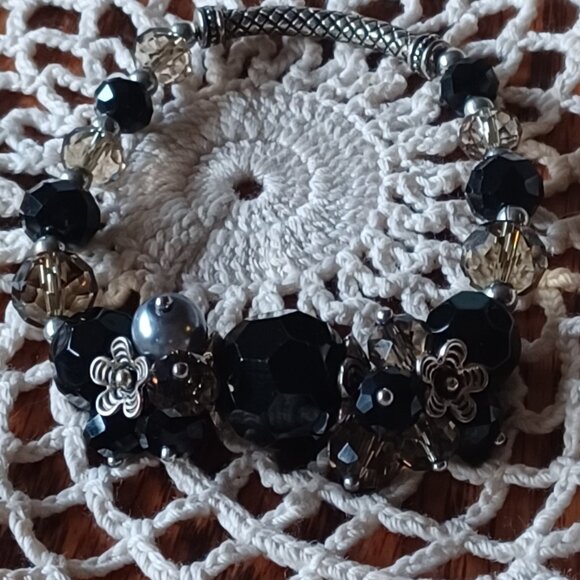 Dressy Black & SIlver Bracelet - Picture 2 of 4